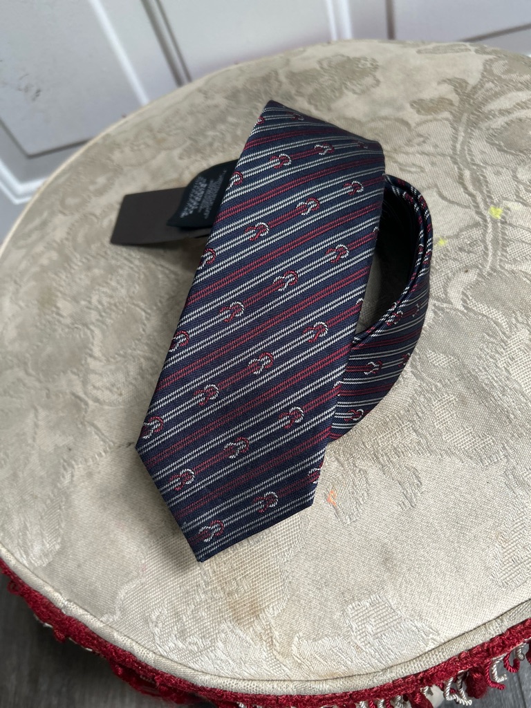 Gucci Navy And Burgundy Diagonal Stripe Silk Tie